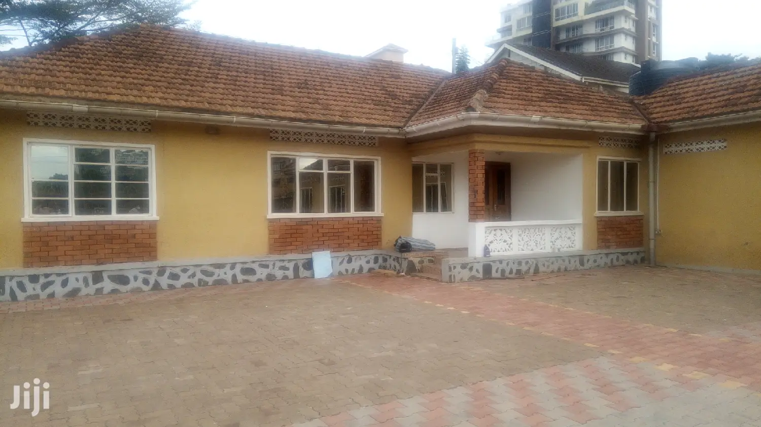 4 Bedroom Bungalow In Mulago For Rent