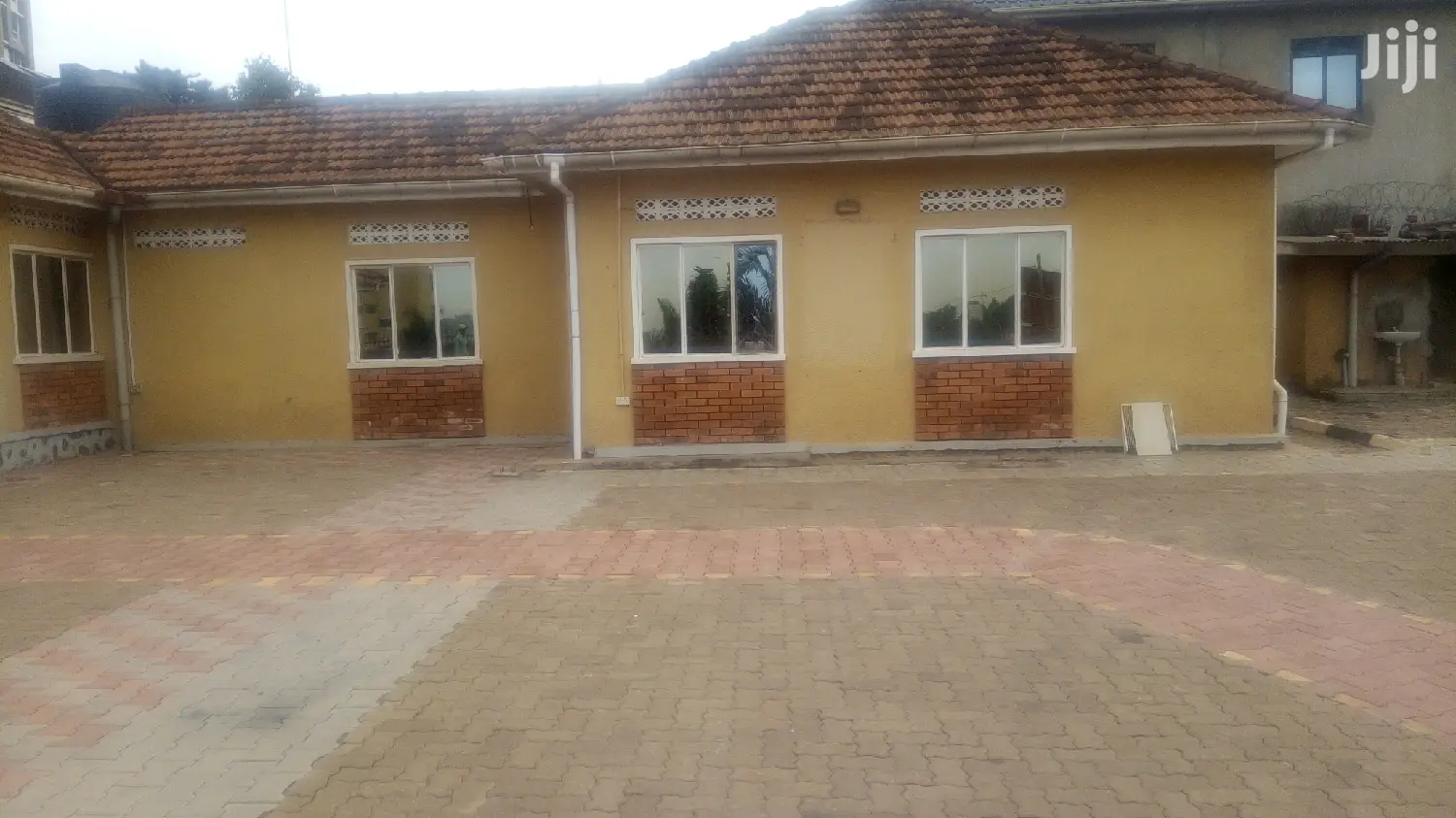 4 Bedroom Bungalow In Mulago For Rent