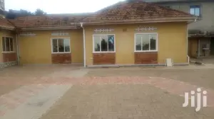 4 Bedroom Bungalow In Mulago For Rent