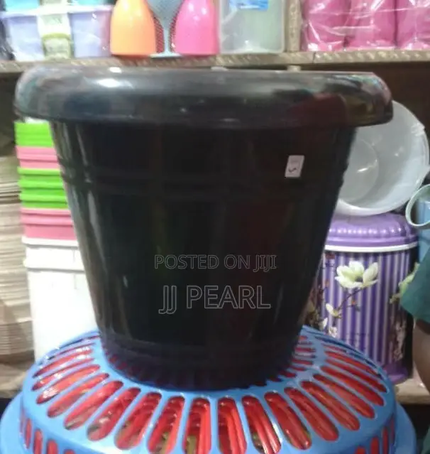 Plastic Flower Pots