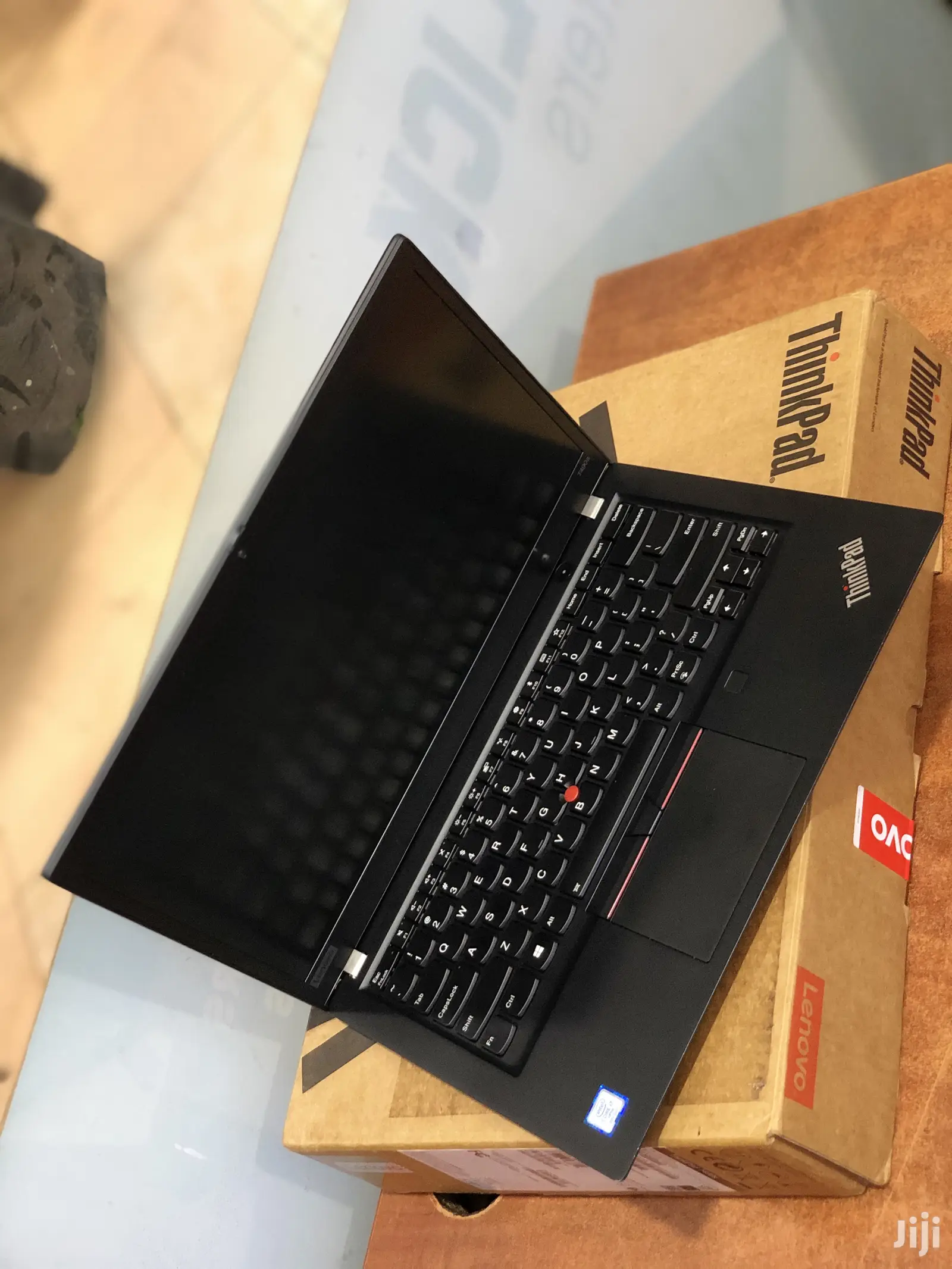 New Laptop Lenovo 8GB Intel Core I7 SSHD (Hybrid) 256GB