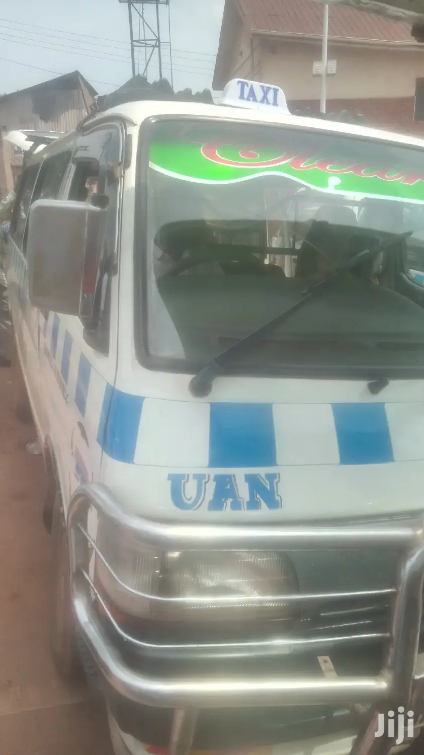 Toyota Hiace 2001 White for Sale