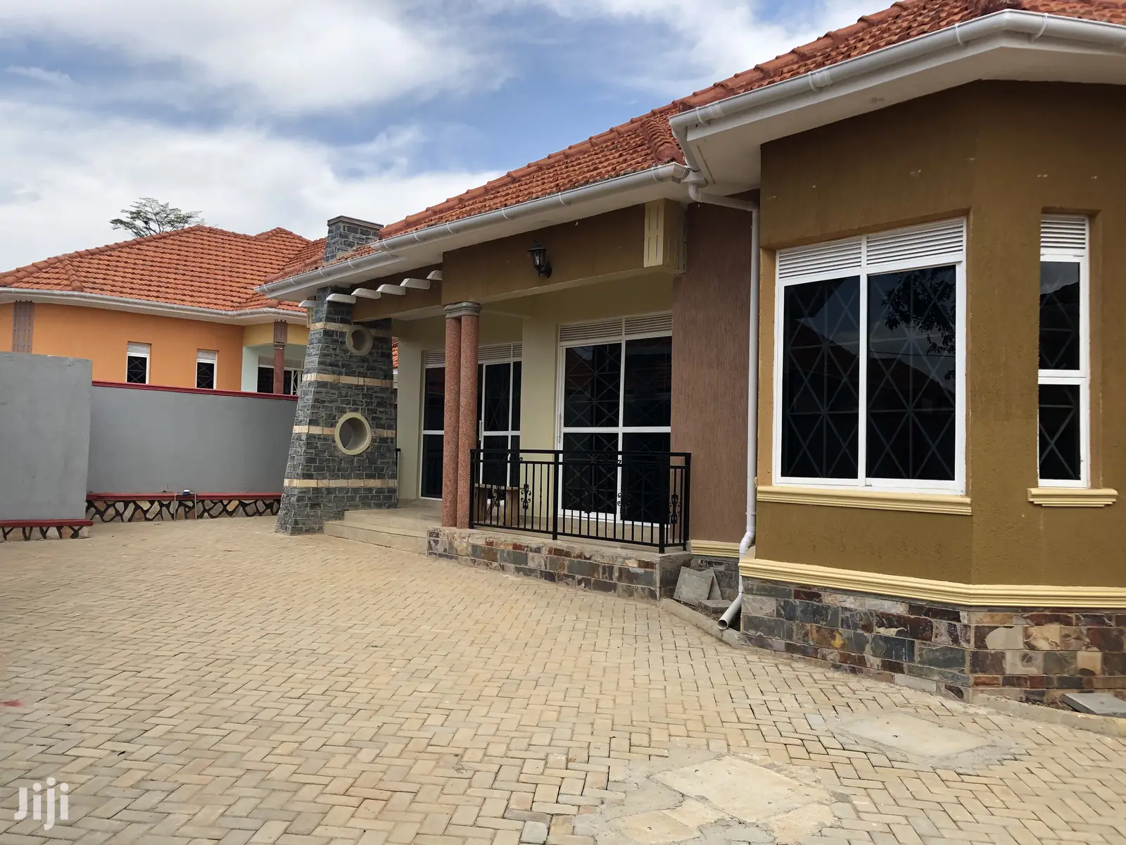Kiira Award Winning Bungaloo on Sell