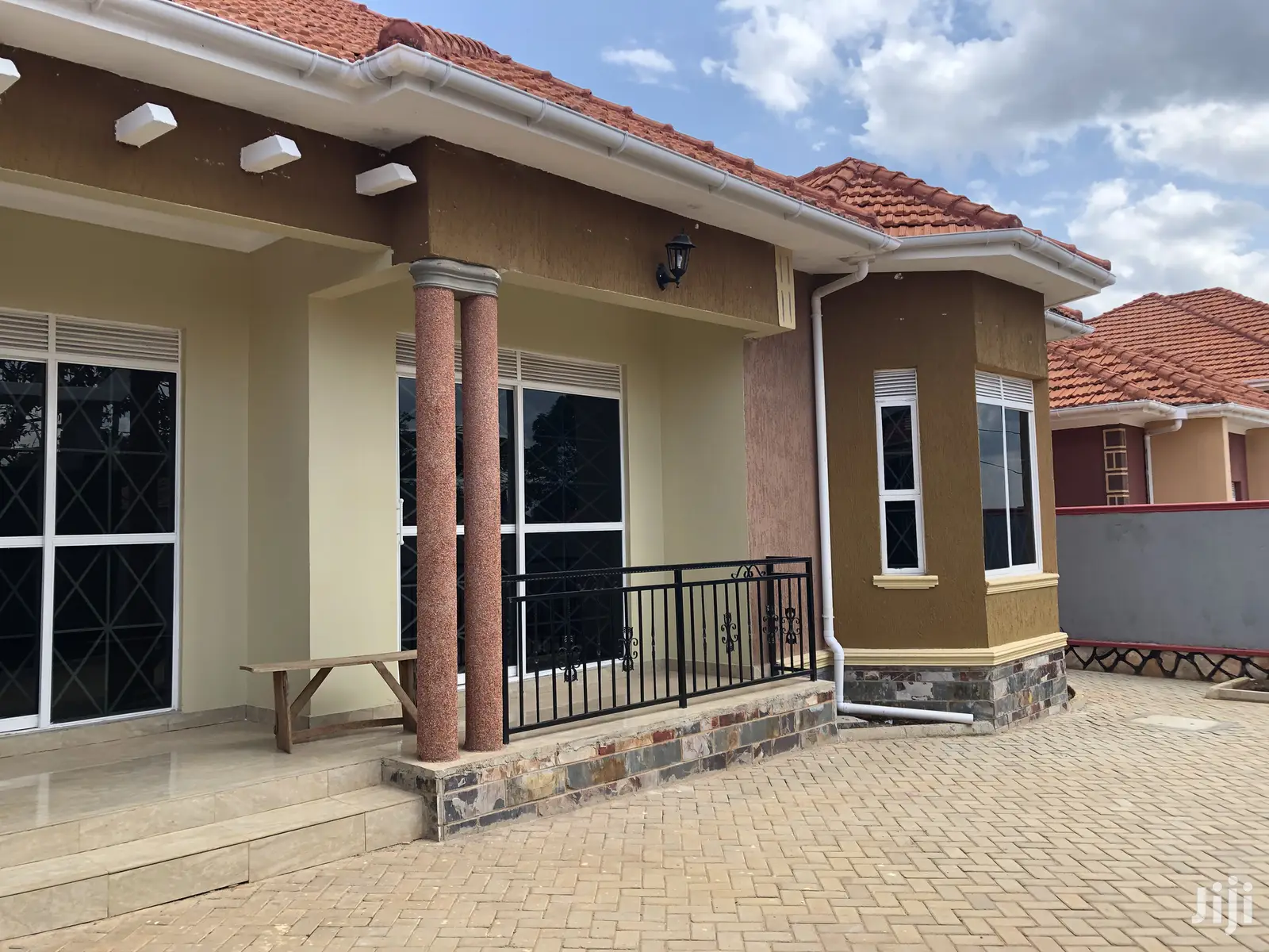 Kiira Award Winning Bungaloo on Sell