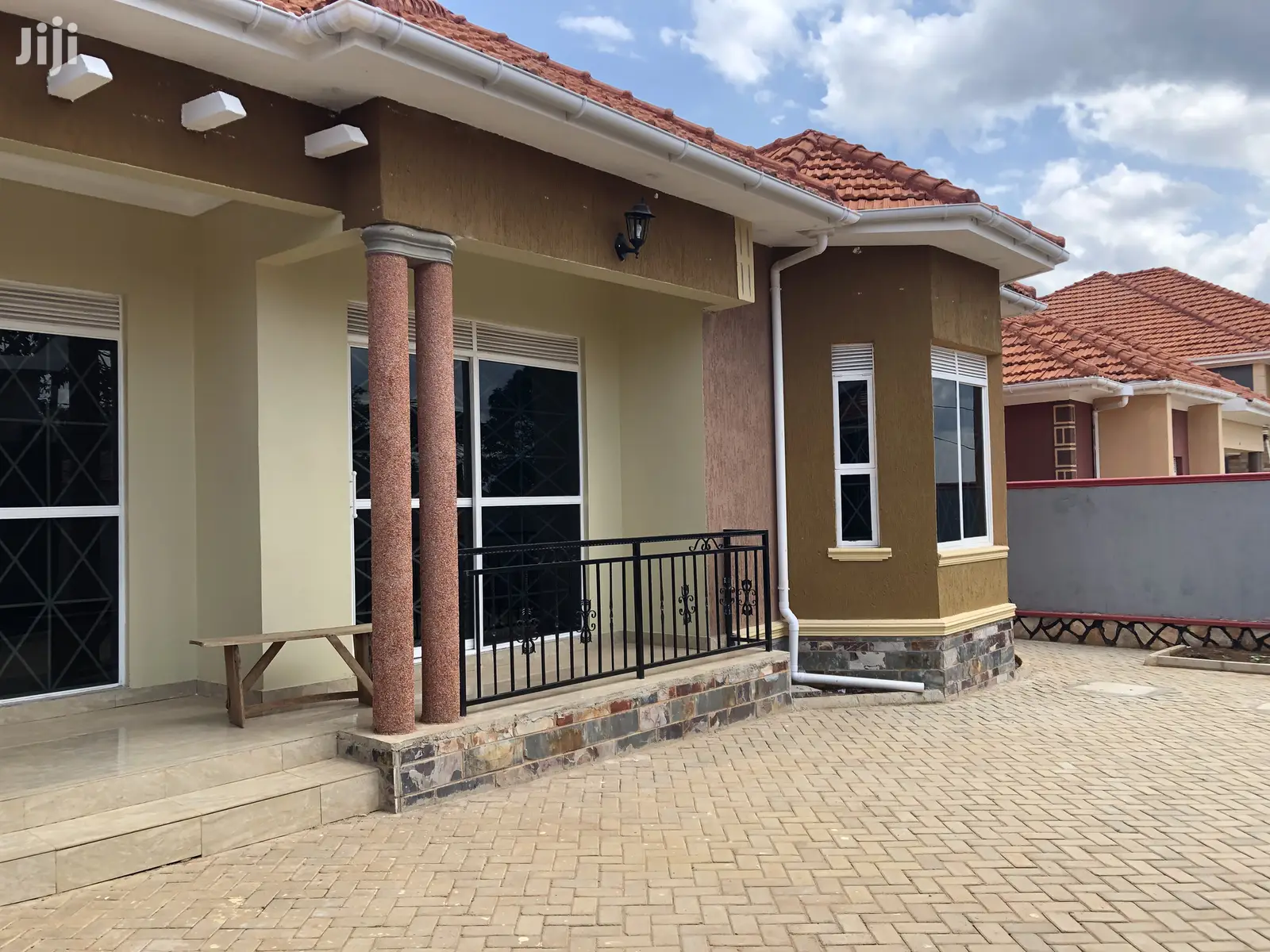 Kiira Award Winning Bungaloo on Sell