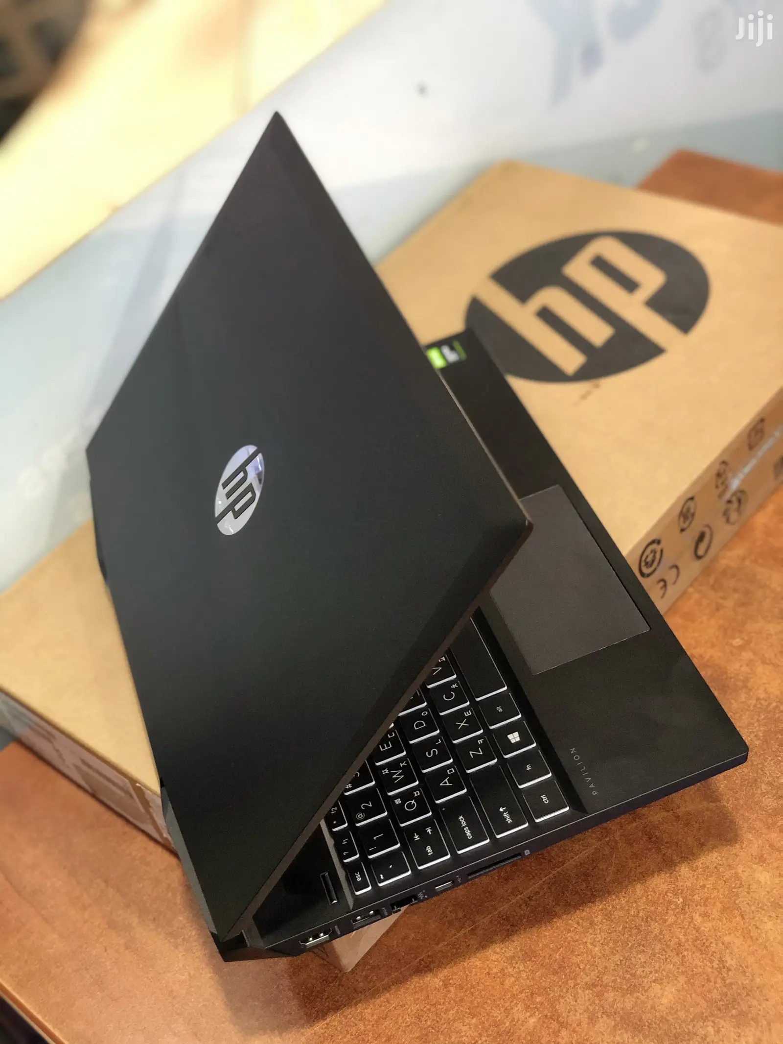 New Laptop HP Pavilion 15 16GB Intel Core I7 SSHD (Hybrid) 1T