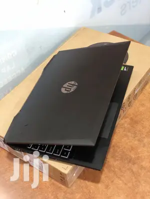 New Laptop HP Pavilion 15 16GB Intel Core I7 SSHD (Hybrid) 1T
