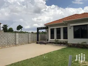 Well Built House in Kiira on Sell