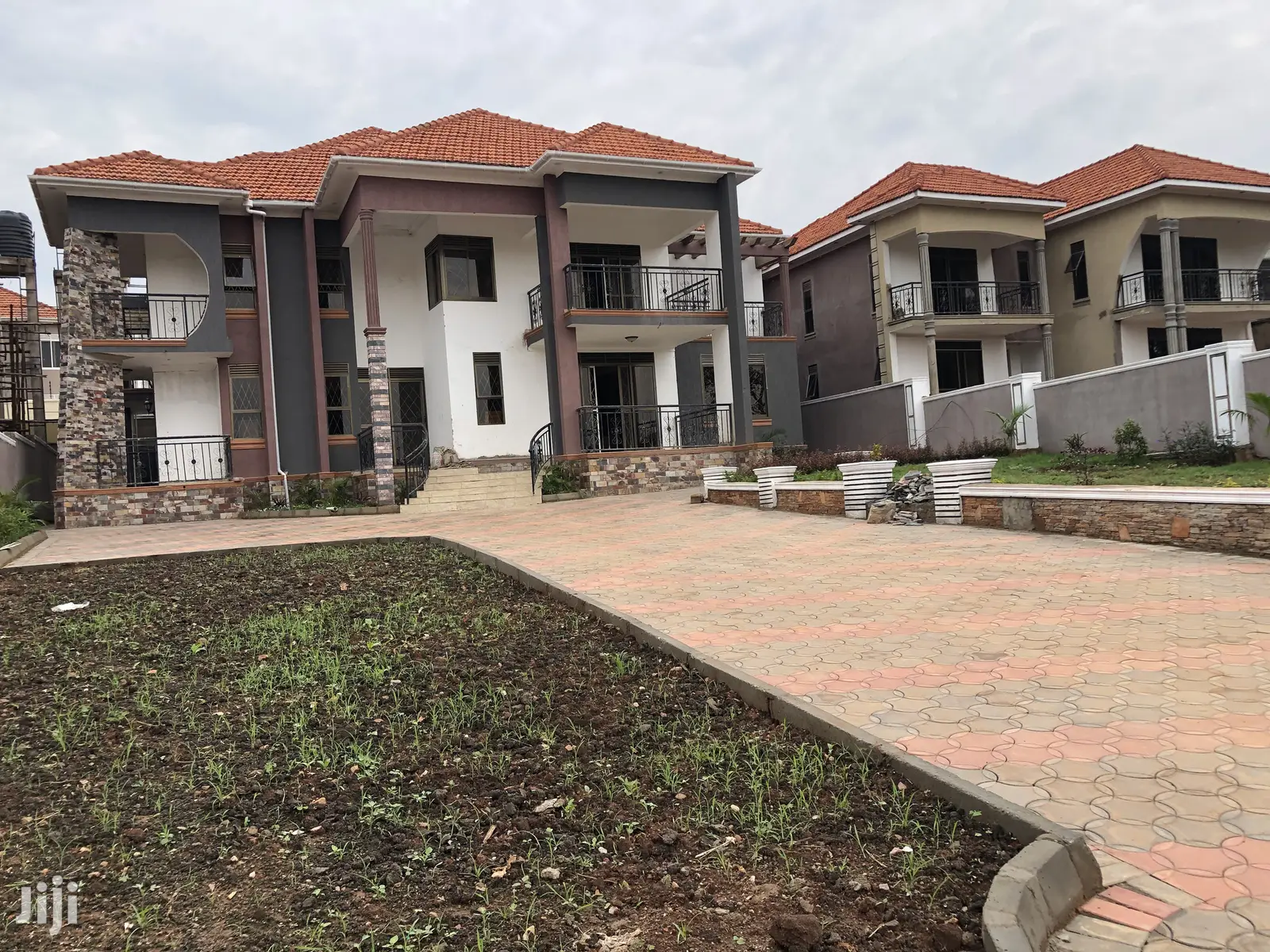Kiwature Bidandi World Class Mansion on Sell
