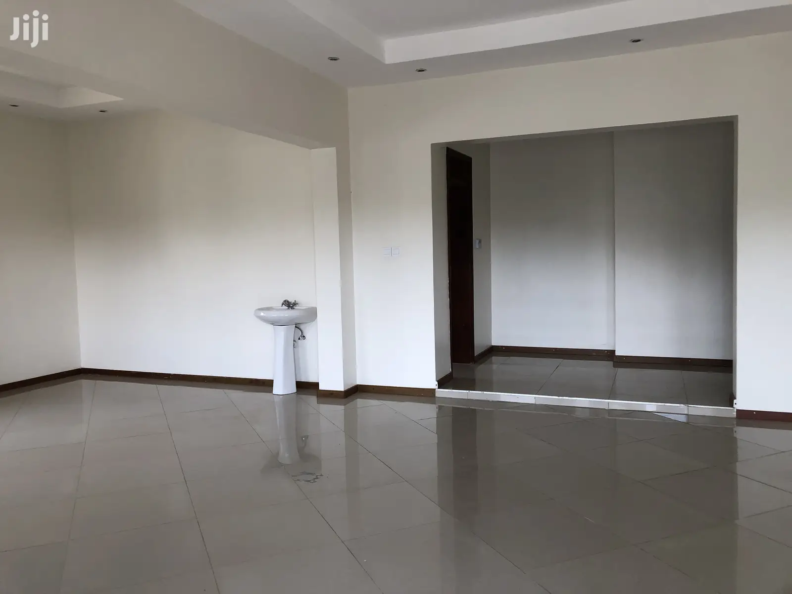 Kiira Classy House On Sell