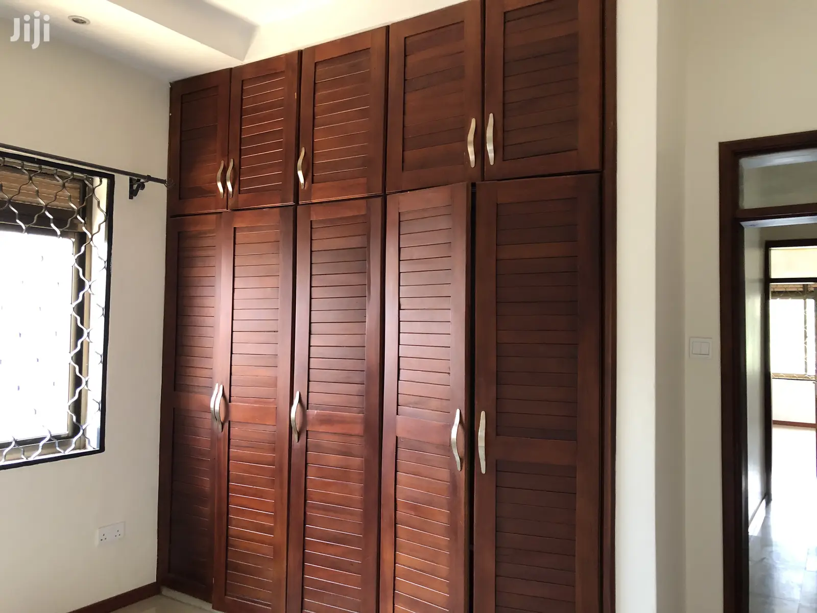 Kiira Classy House On Sell