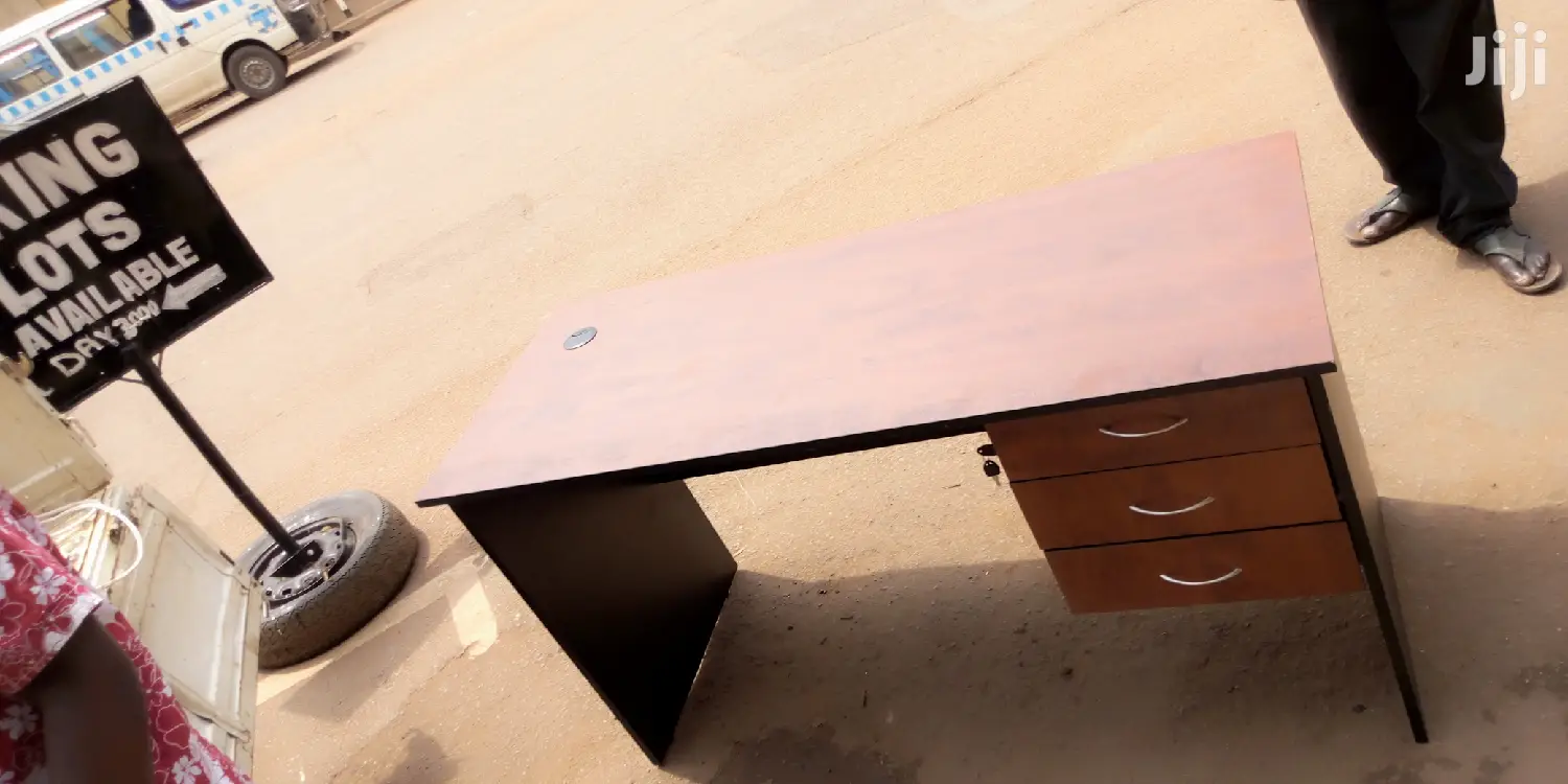 Simglr Office Desk Size 120cm