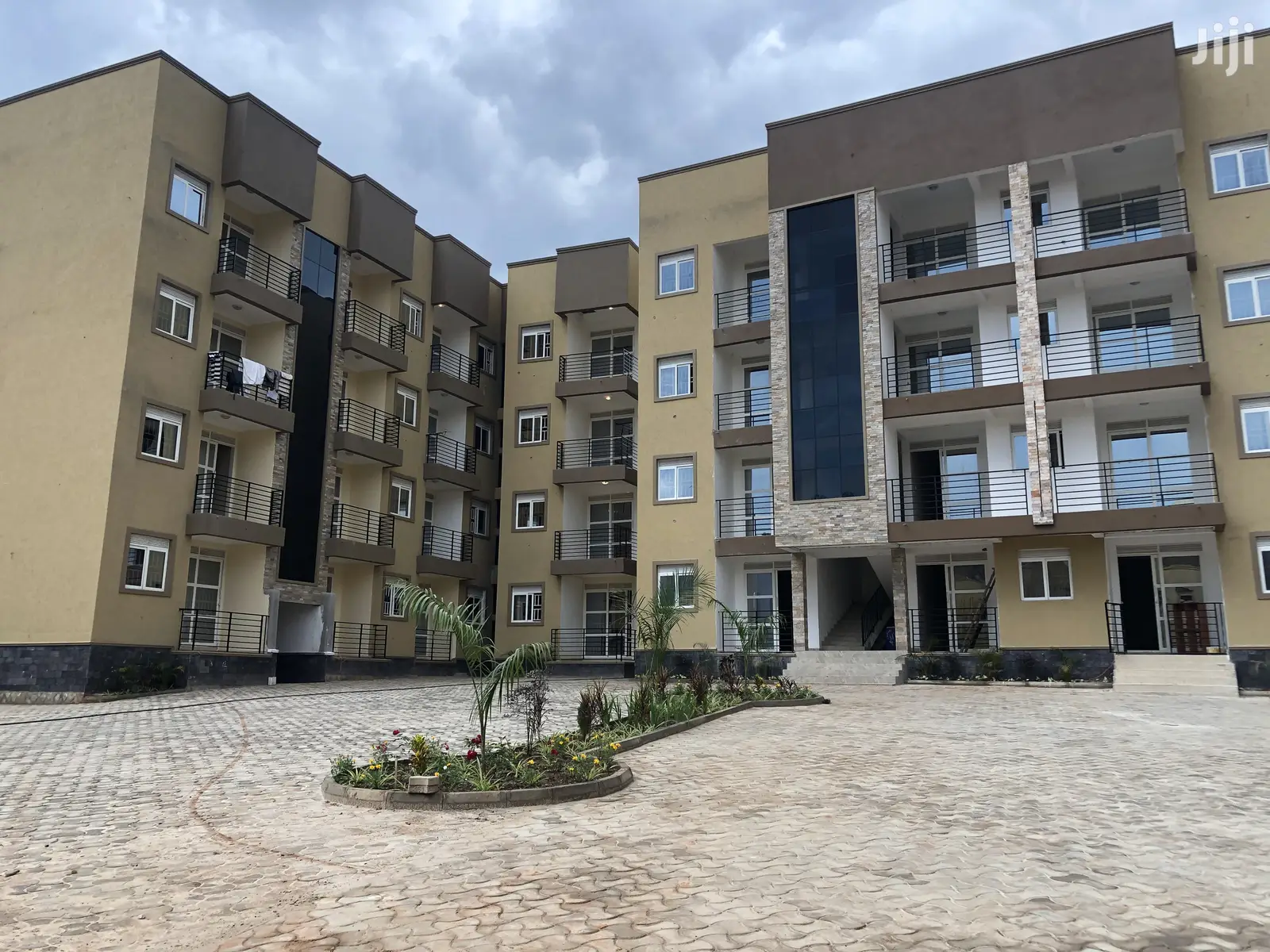 Kiwatule 24 Unit Apartments On Sell
