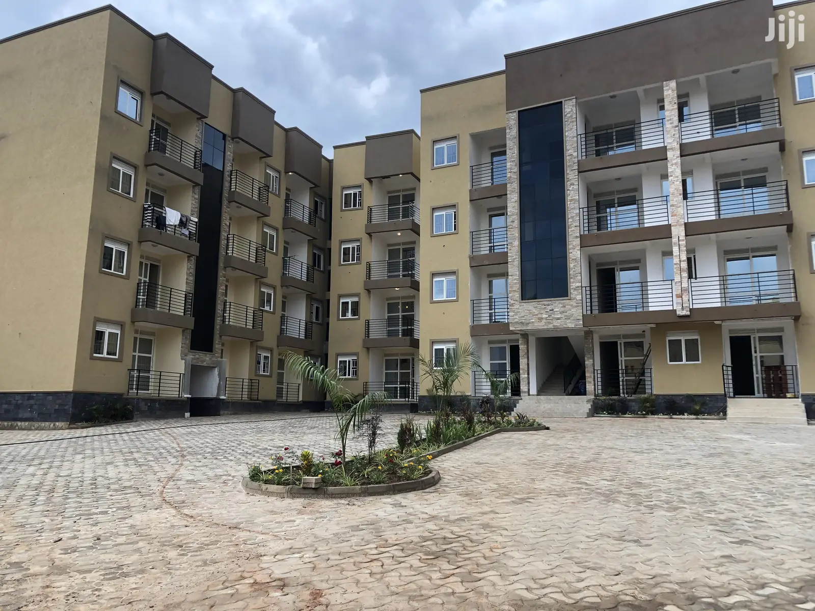 Kiwatule 24 Unit Apartments On Sell