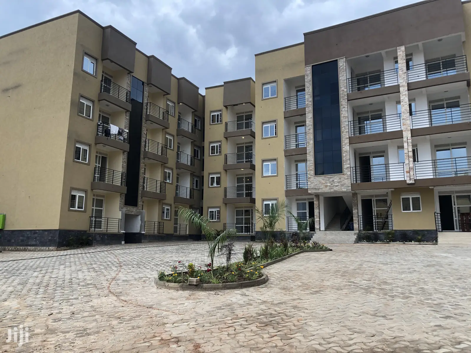 Kiwatule 24 Unit Apartments On Sell
