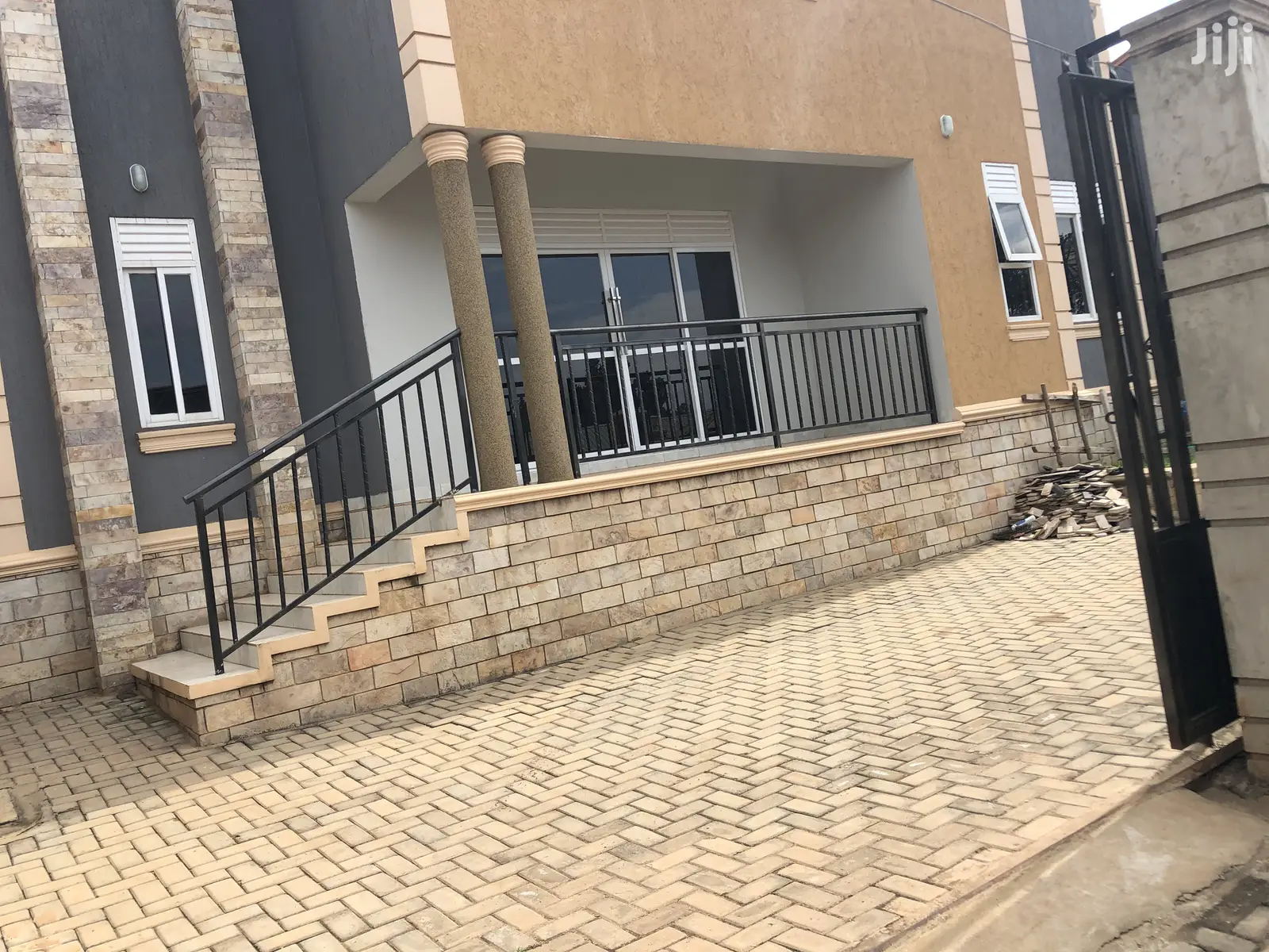 Well Finished House in Najjera on Sell