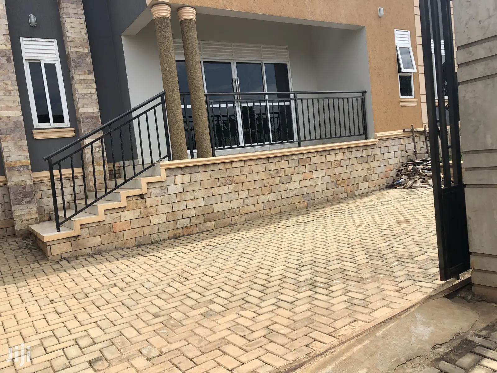 Well Finished House in Najjera on Sell