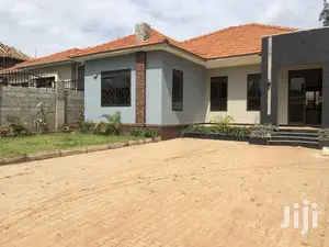 Posh Home in Kira for Sale