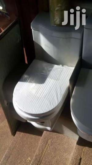Obama. Virony Toilet