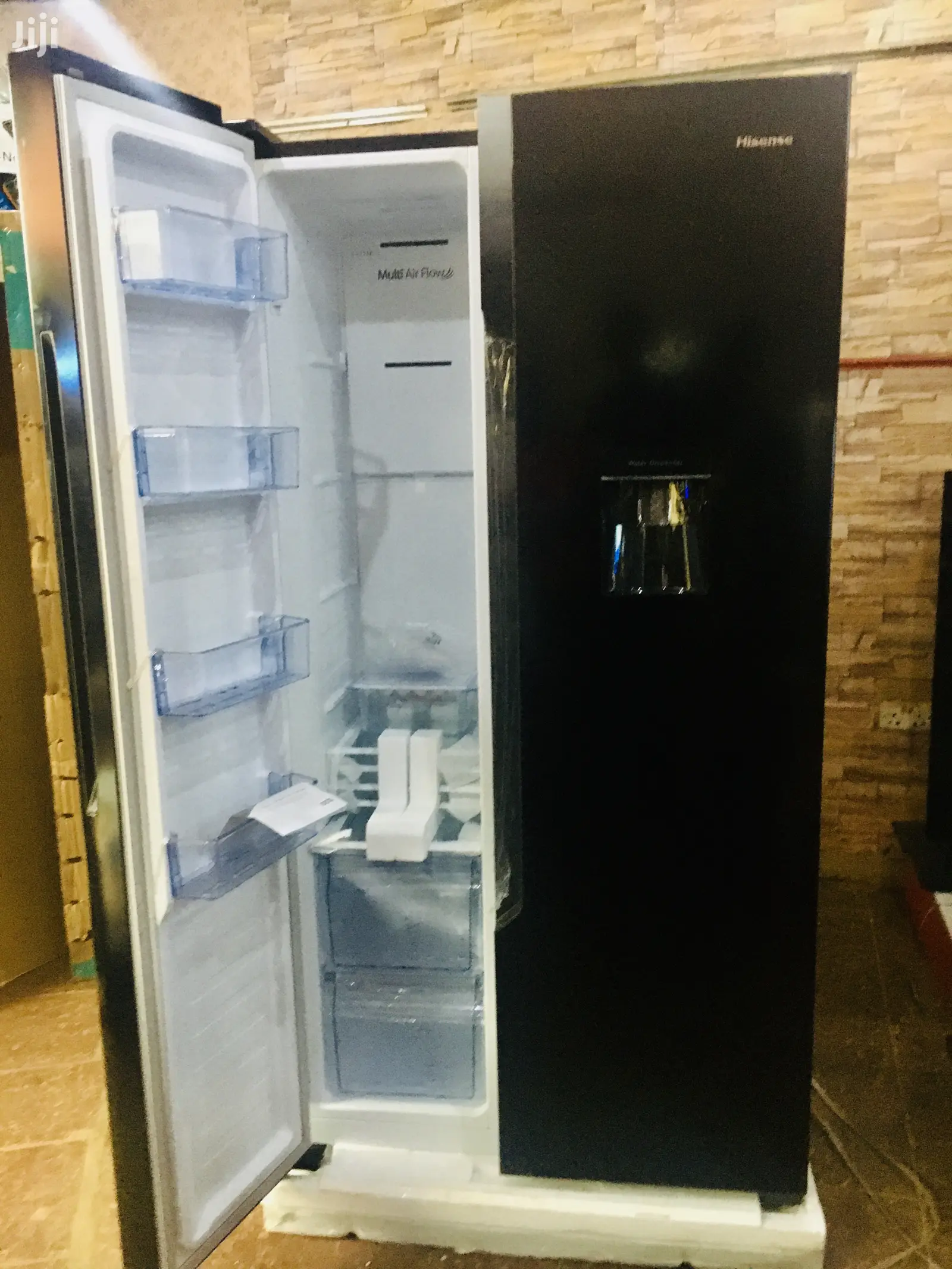 Hisense 670L Side by Side Black Refrigerator With Dispenser in Kampala