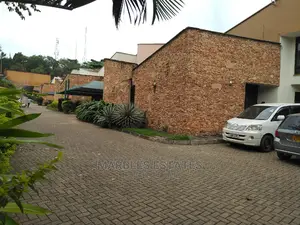 5 Bedrooms Town House For Rent In Kololo