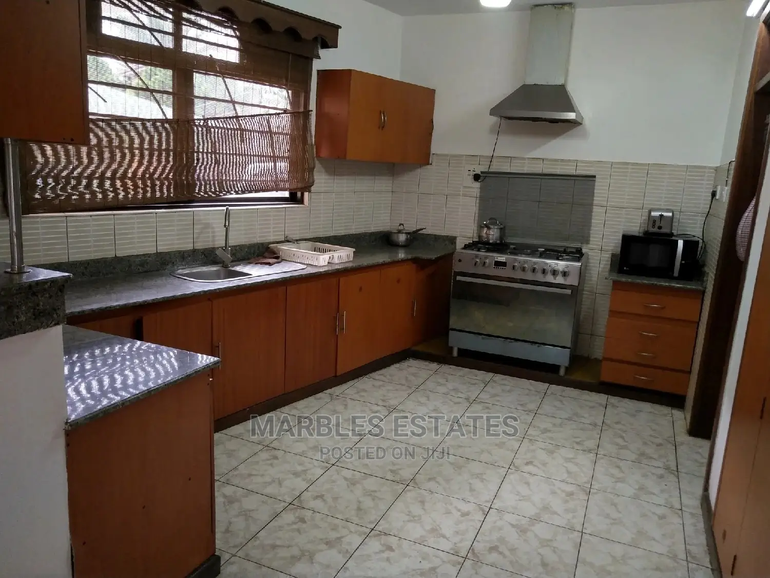 5 Bedrooms Town House For Rent In Kololo