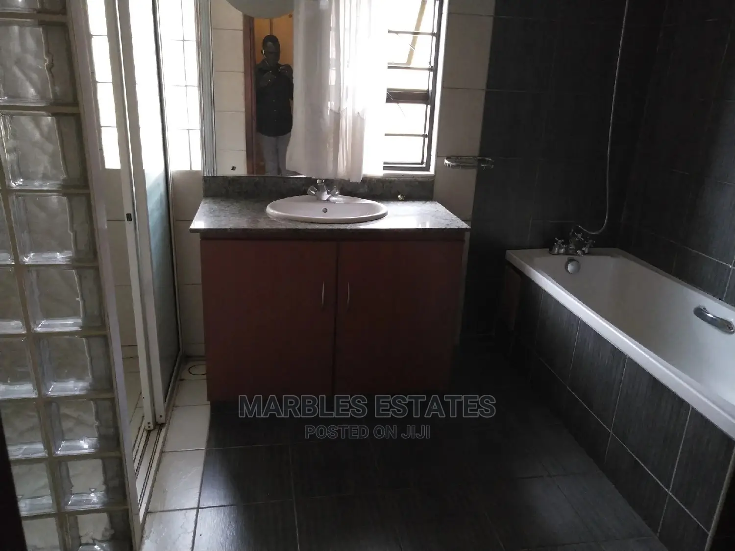5 Bedrooms Town House For Rent In Kololo