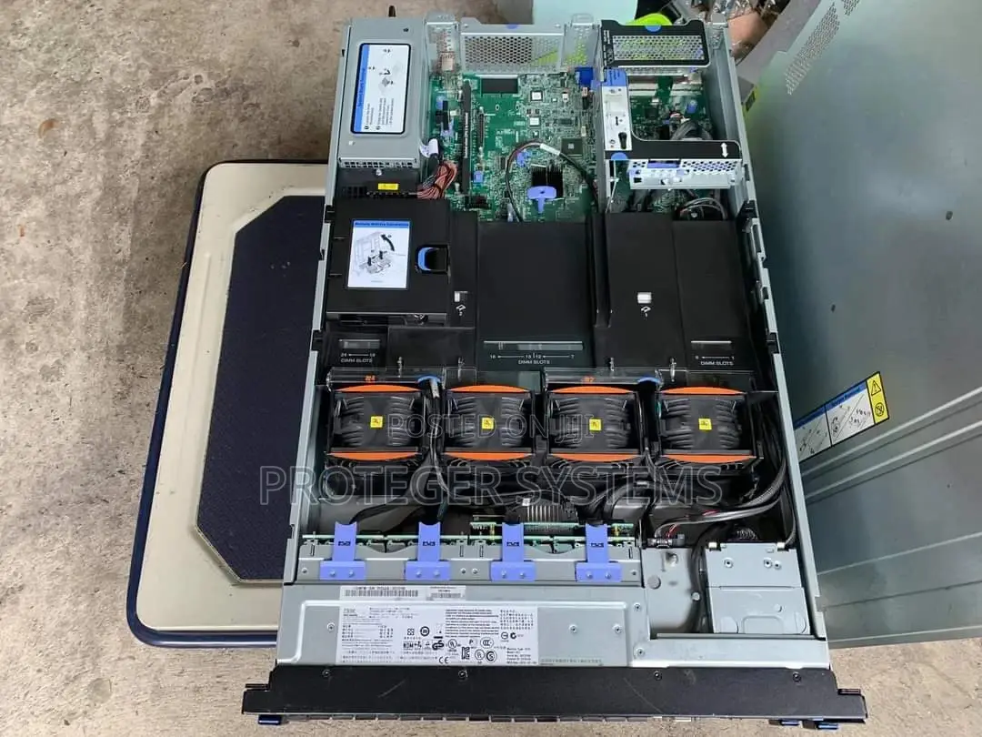 Server Lenovo 16GB Intel Xeon HDD 1T