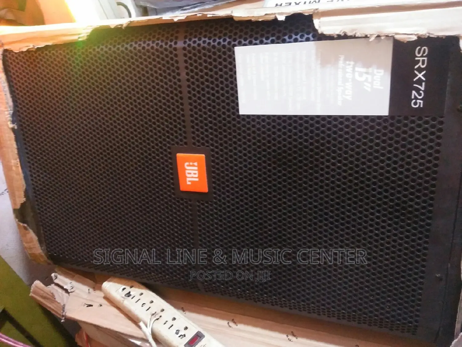 JBL Top Speaker Size 15inch