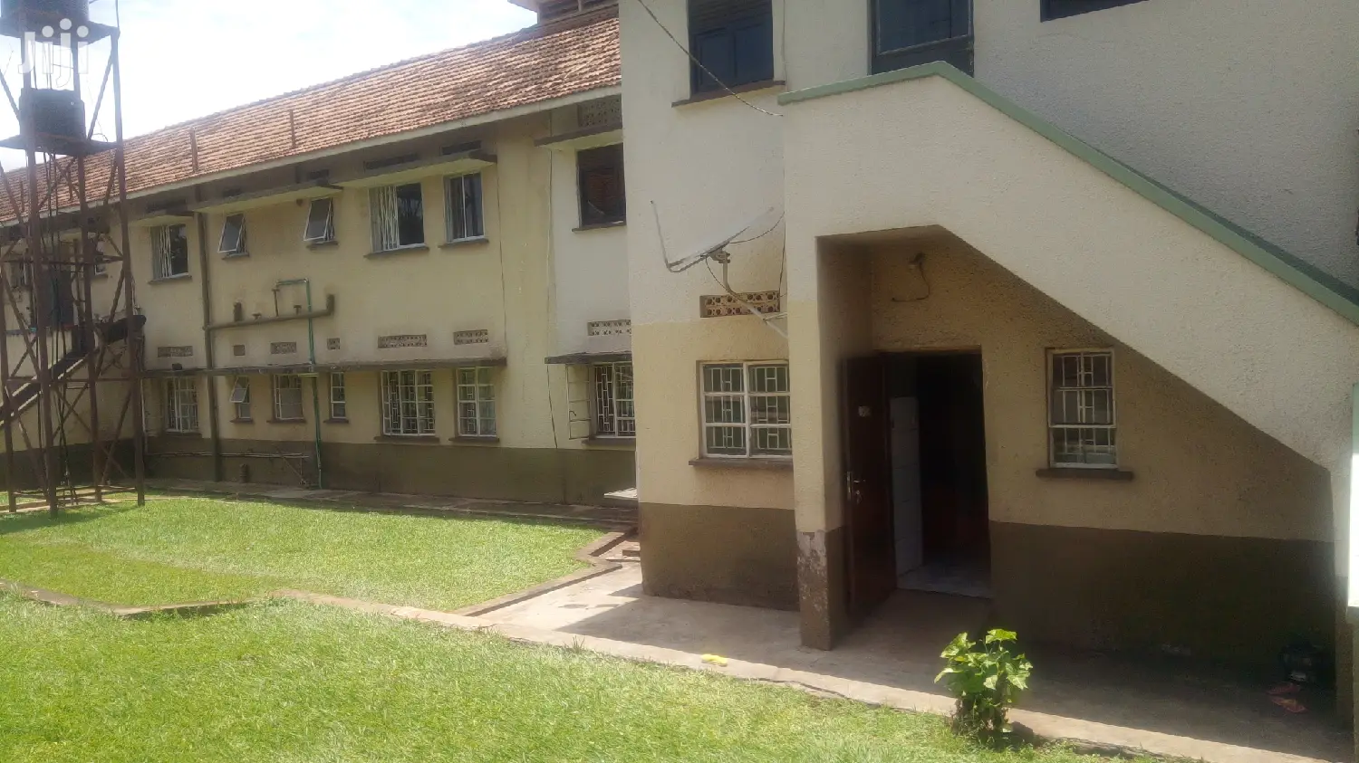 3 Bedroom House In Kololo For Rent