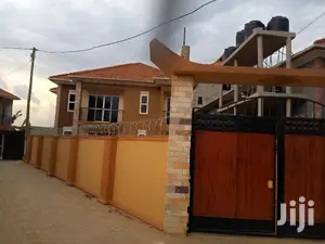 Kiira Posh 6 Bedrooms Mansion on Sale