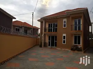 Kiira Posh 6 Bedrooms Mansion on Sale