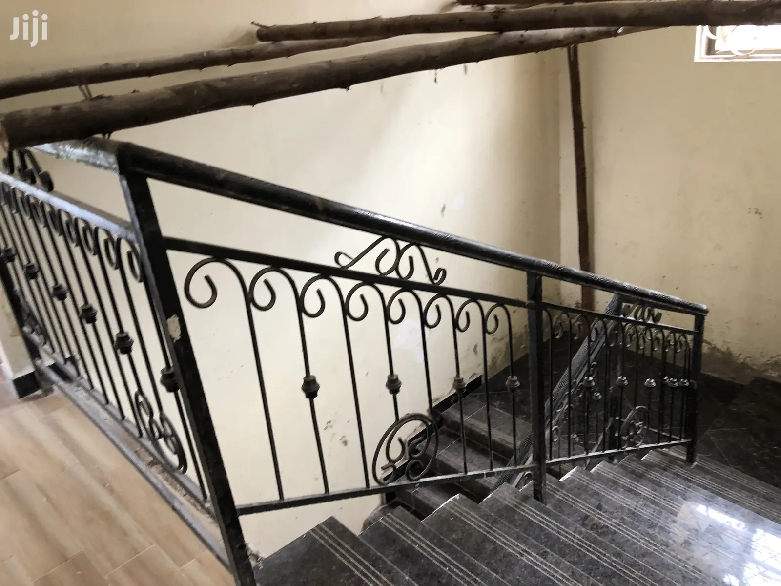 Kiwature Gigantic Mansion On Sell