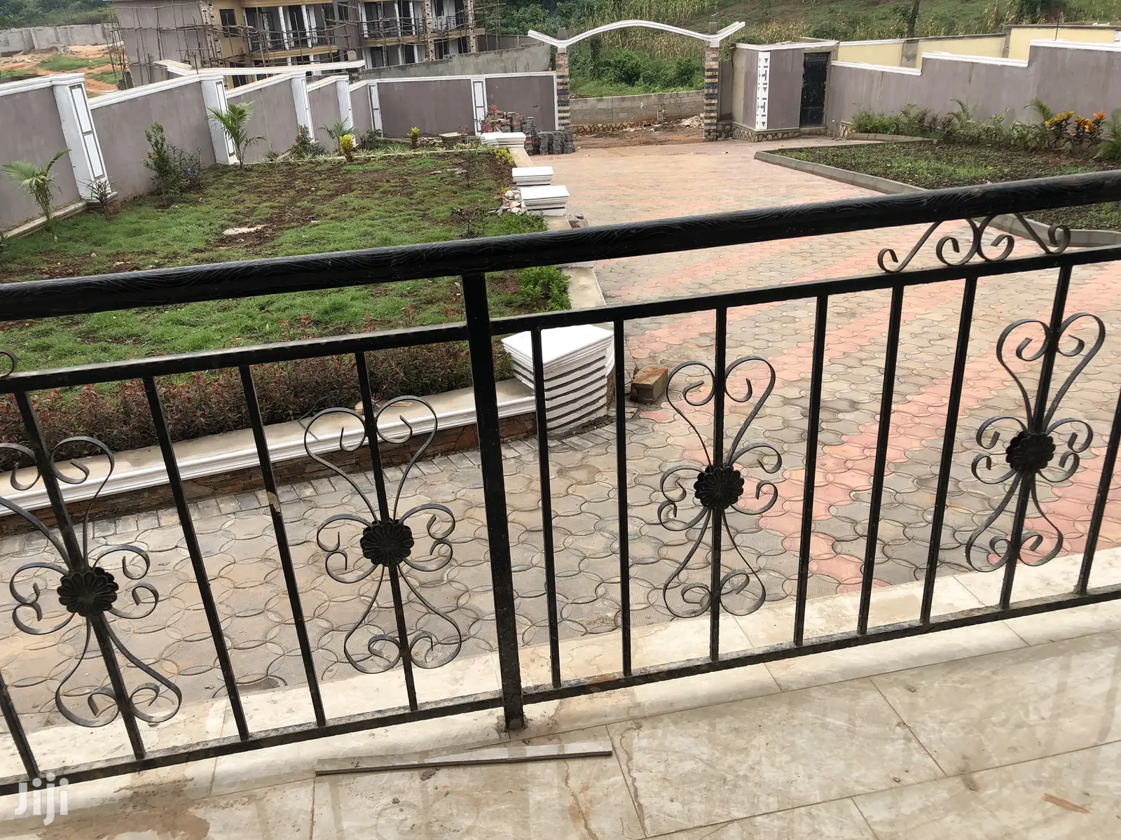 Corporate Mansion In Kiwatule On Sale