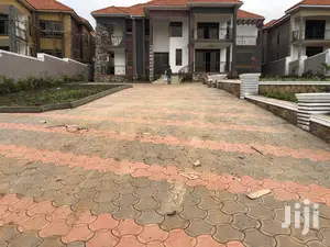 Corporate Mansion In Kiwatule On Sale