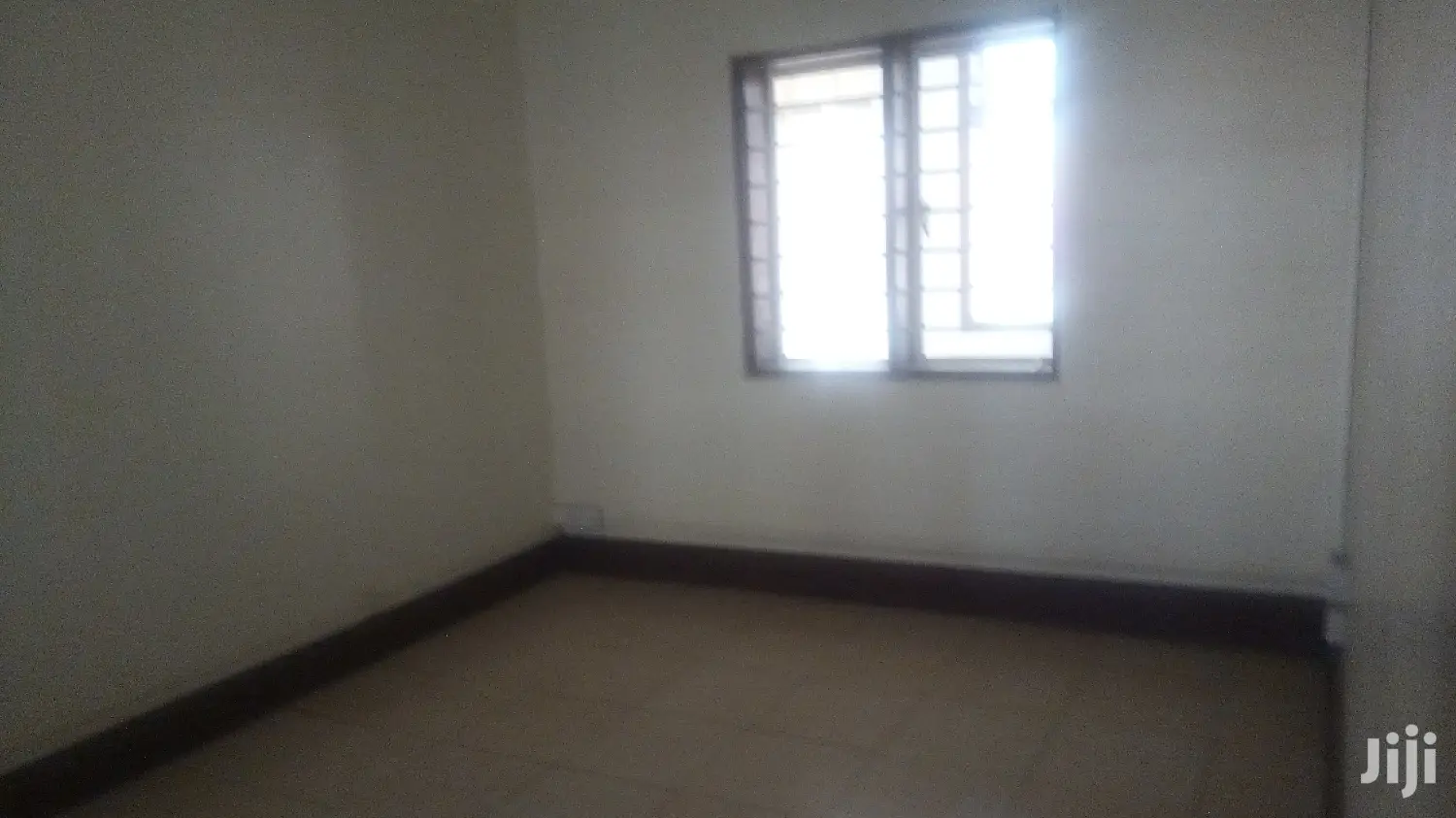 10bdrm Maisonette in Kololo Property, Central Division for Rent