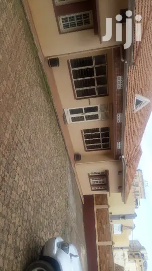 10bdrm Maisonette in Kololo Property, Central Division for Rent