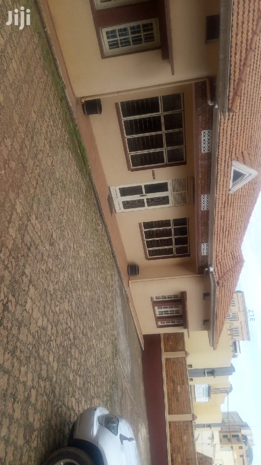 10bdrm Maisonette in Kololo Property, Central Division for Rent