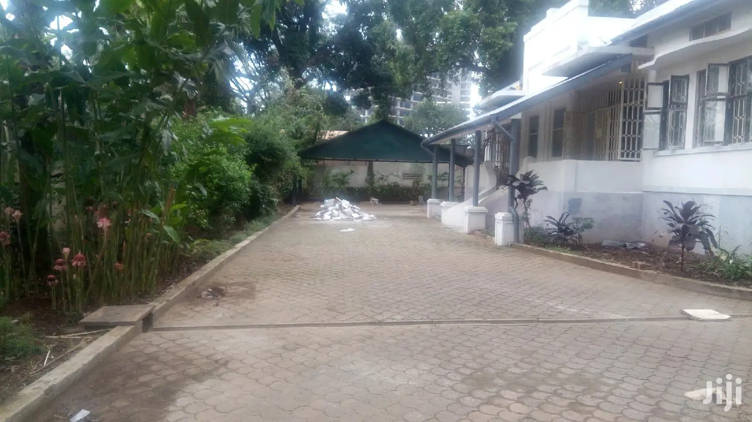 5 Bedroom House For Rent
