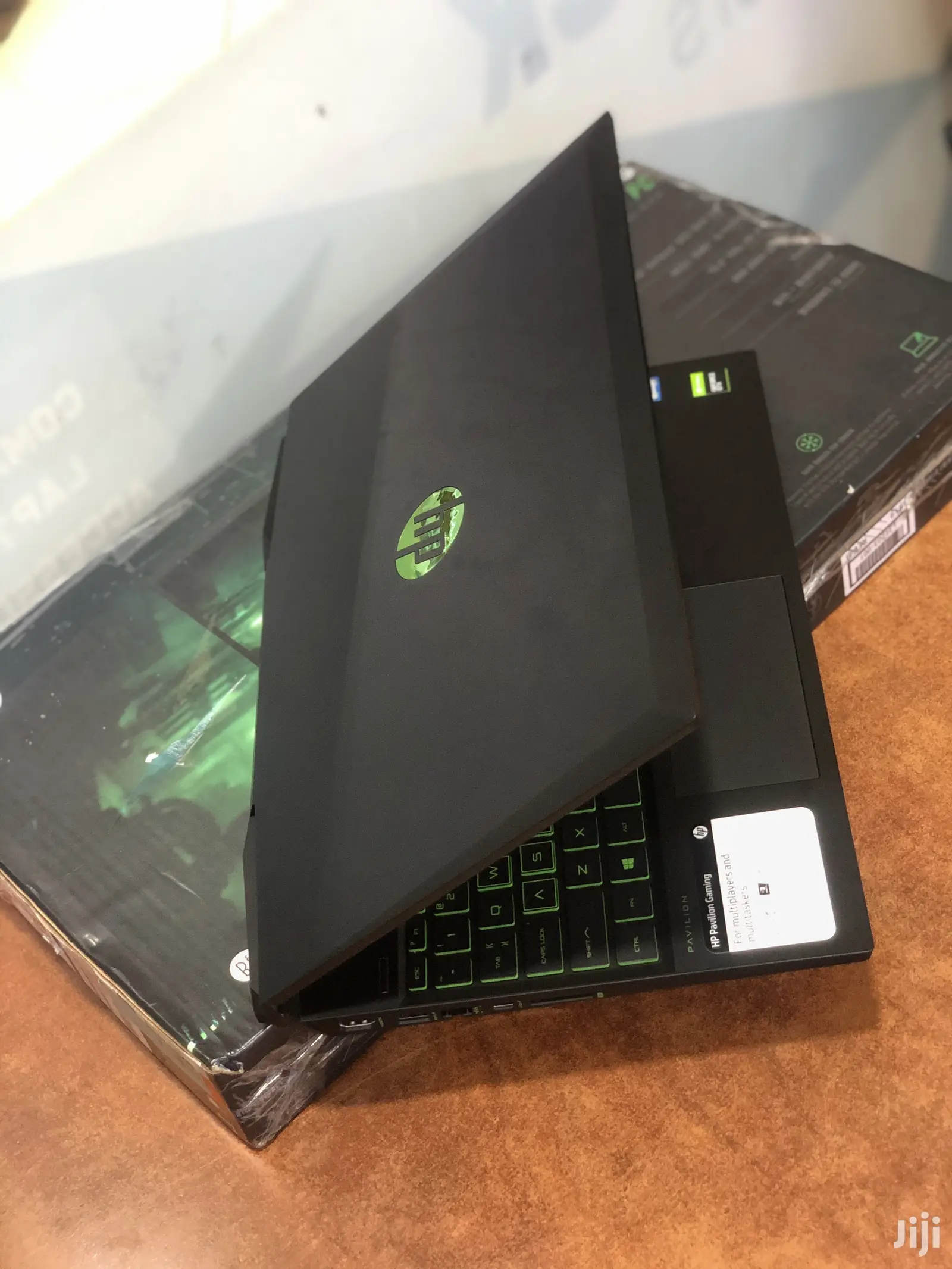 New Laptop HP Pavilion 15 16GB Intel Core I7 SSHD (Hybrid) 1T