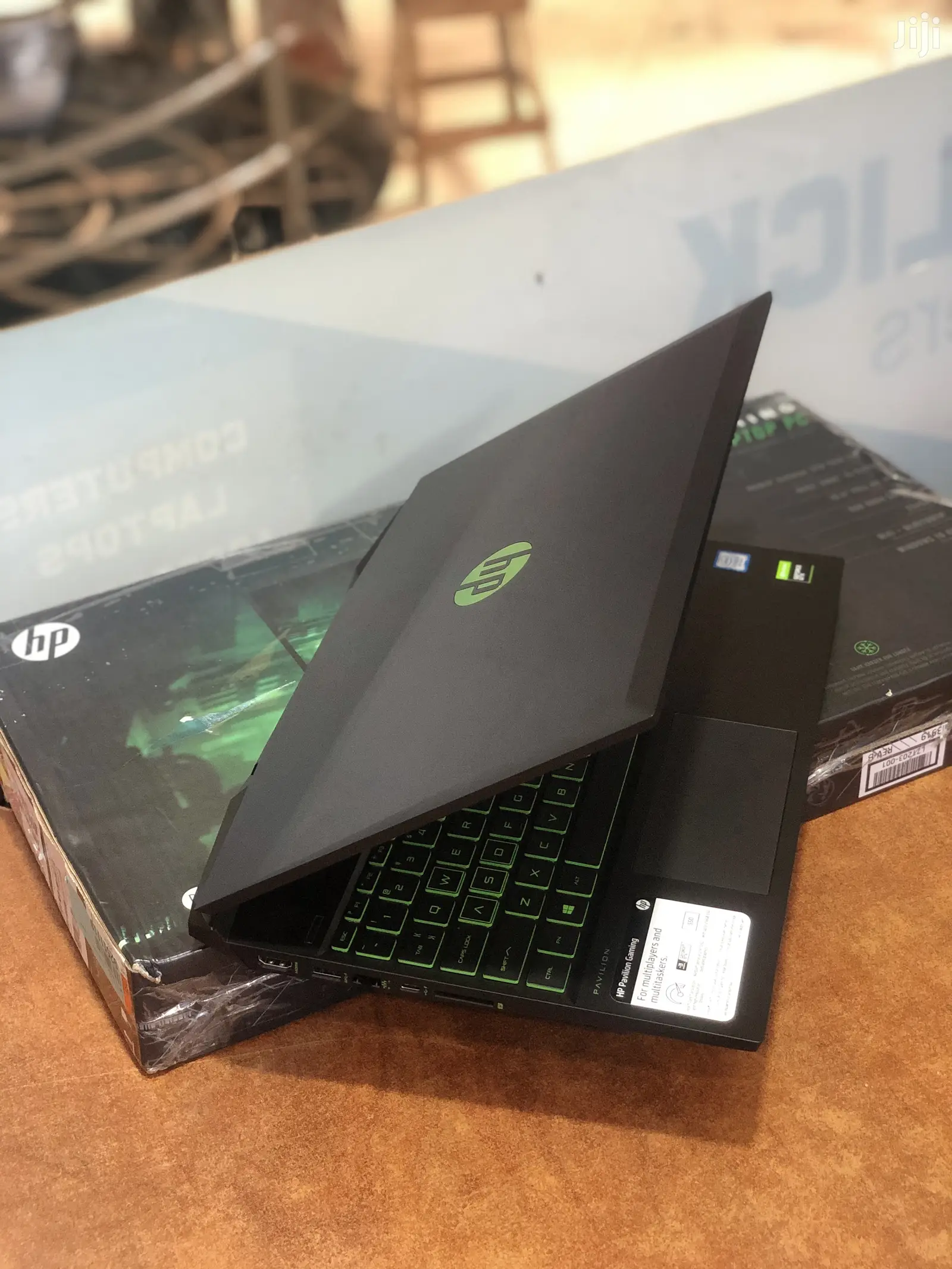 New Laptop HP Pavilion 15 16GB Intel Core I7 SSHD (Hybrid) 1T