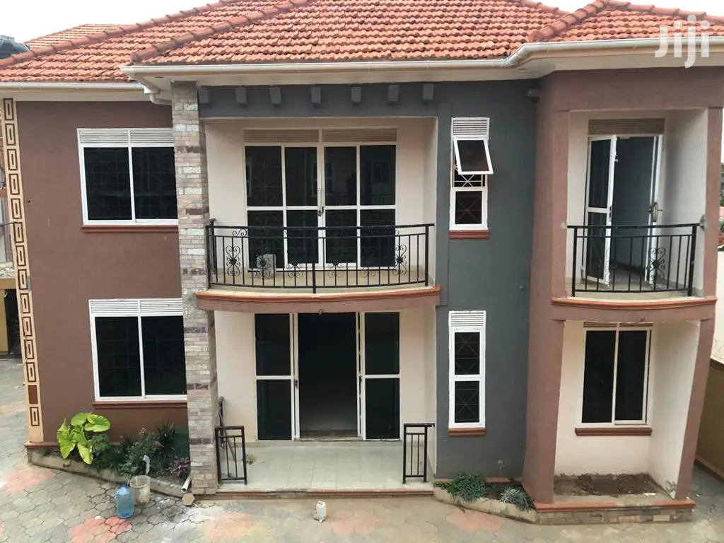 Kiira 6 Bedrooms Palatial Mansion on Sell