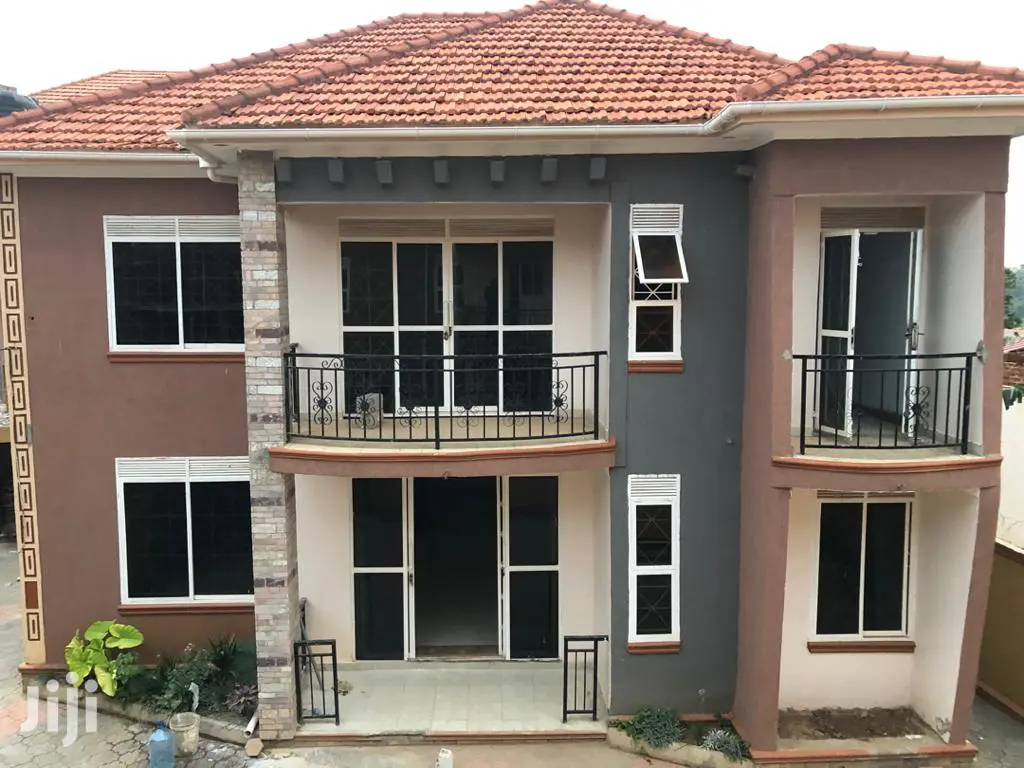 Kiira 6 Bedrooms Palatial Mansion on Sell