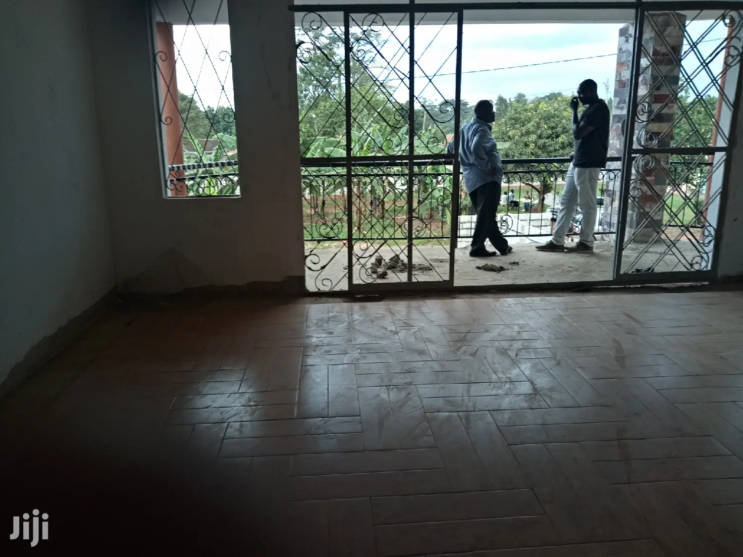 Kiira Six Bedrooms Palatial House On Sell