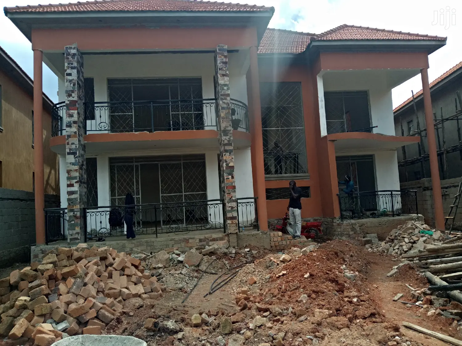Kiira Six Bedrooms Palatial House On Sell