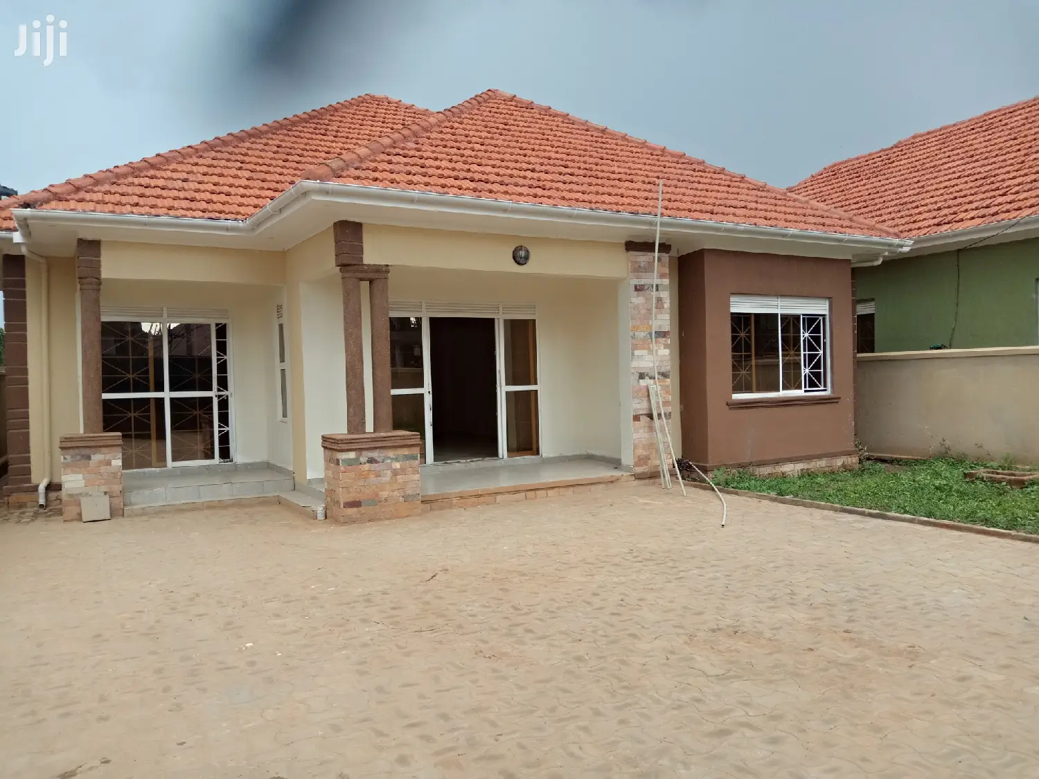 Kiira Glorious Beauty on Sell