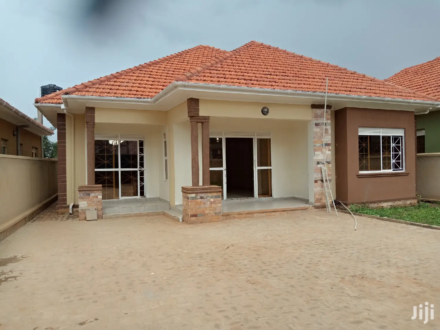 Kiira Glorious Beauty on Sell