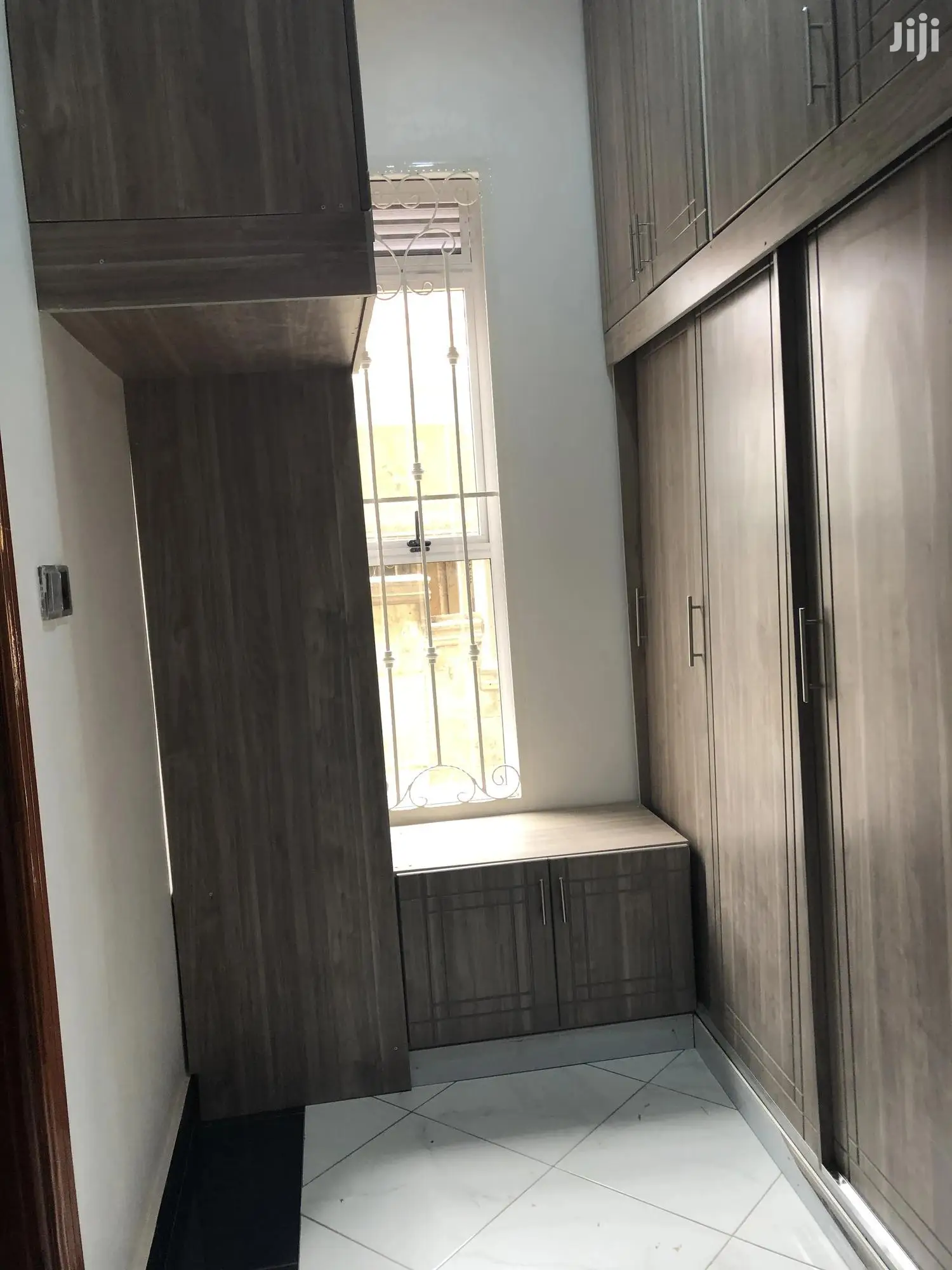 Apartments In Kyaliwajjara For Sell