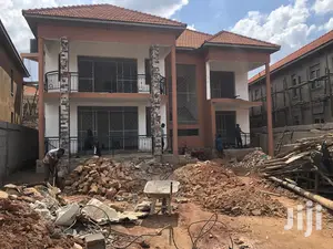 Corporate Six Bedroom Mansion in Kira for Sell