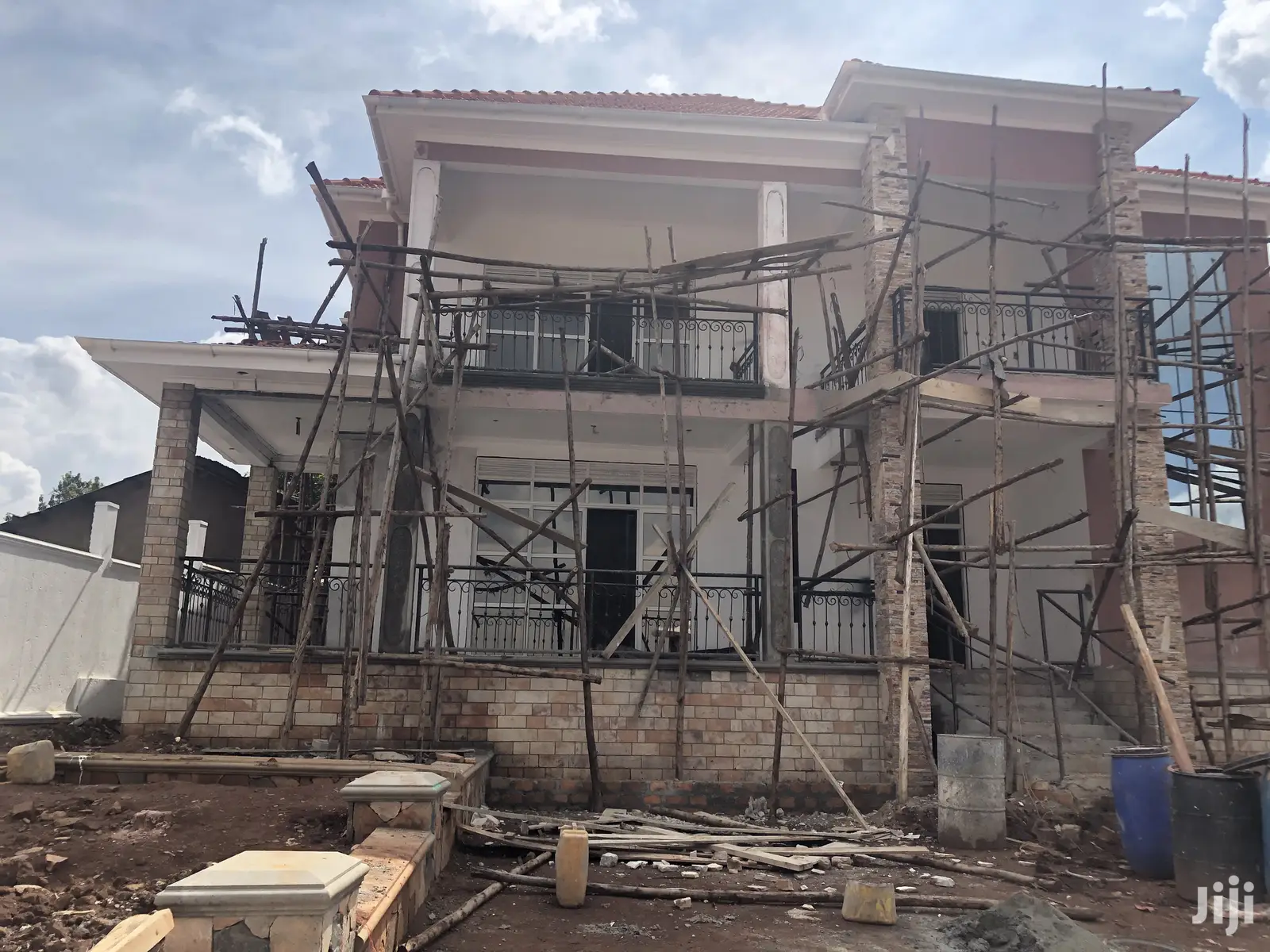 Kyanja Posh Mansion On Sell